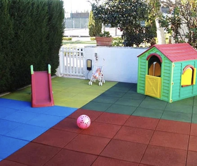 Kids Play Areas (1)